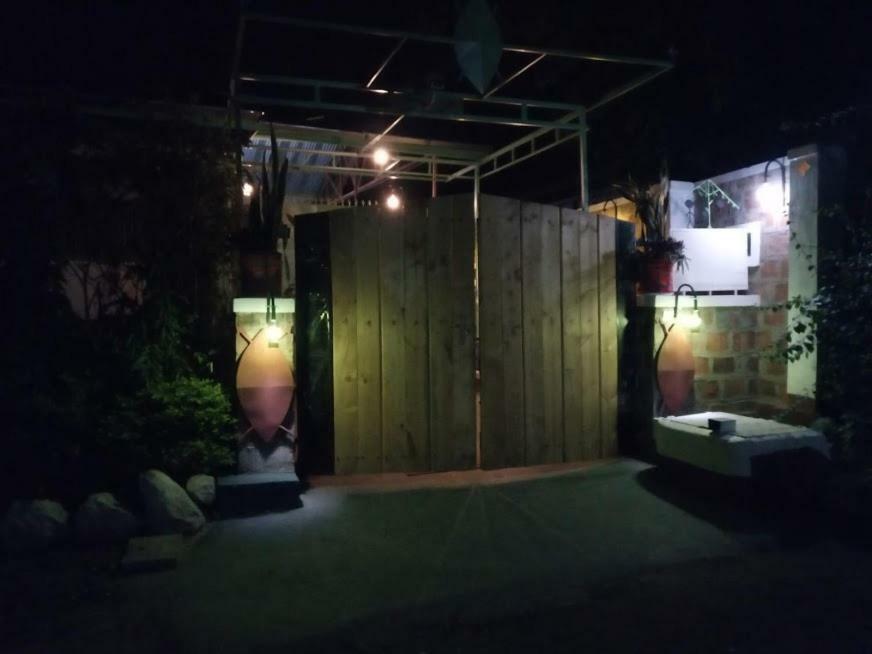 Kilimanjaro Mad Monkey'S Hotel Моши Экстерьер фото
